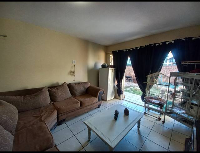 2 BEDROOM SECTIONAL TITLE FOR SALE IN PARKRAND